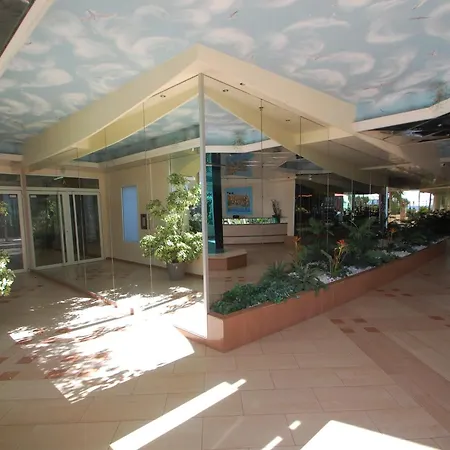 Superbe 2p Centre Avec Terrasse, Clim, Wi-fi - Fr-1-196-152 דירה *