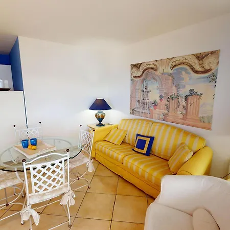 Superbe 2p Centre Avec Terrasse, Clim, Wi-fi *