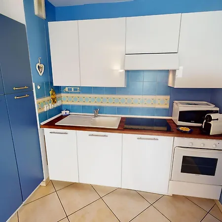 Superbe 2p Centre Avec Terrasse, Clim, Wi-fi - Fr-1-196-152 *